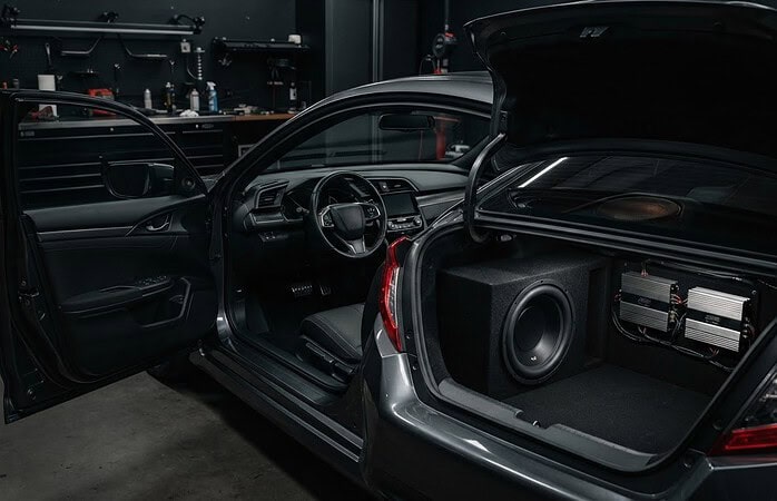 Honda Civic sound system build with Double-DIN dash fitment